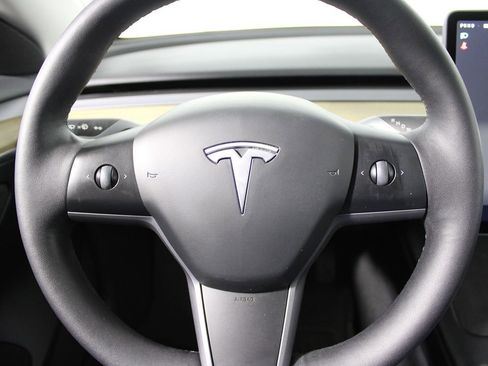 Used 2023 Tesla Model 3 Standard Range RWD image 11