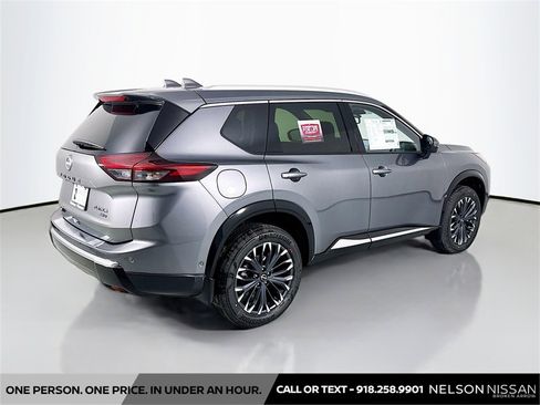 New 2026 Nissan Rogue Platinum image 5