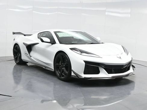 New 2025 Chevrolet Corvette Z06 w/ Z07 Performance Package RWD image 26