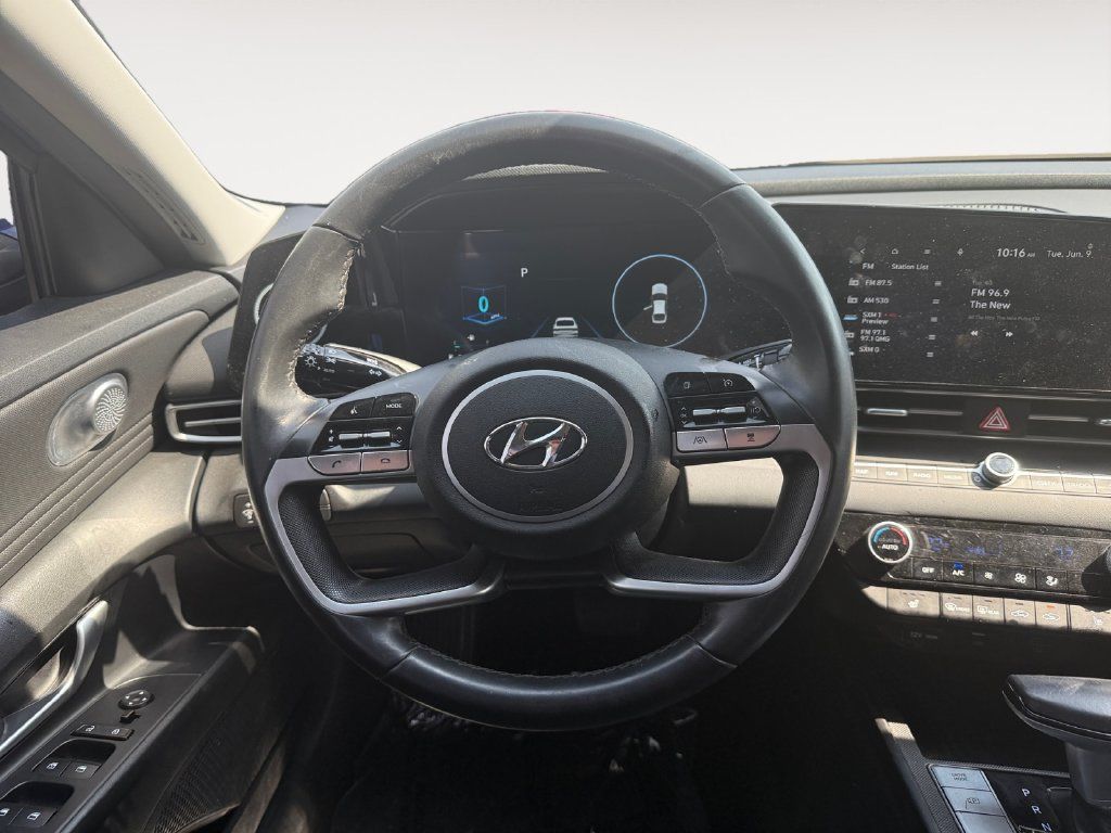 Used 2023 Hyundai Elantra SEL w/ Convenience Package FWD image 12