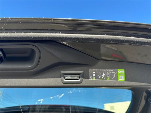 New 2026 BMW X5 xDrive40i w/ Climate Comfort Package image 24