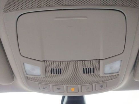 Used 2020 Ford Fusion SE image 45