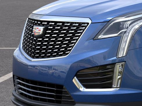 New 2025 Cadillac XT5 Luxury image 13