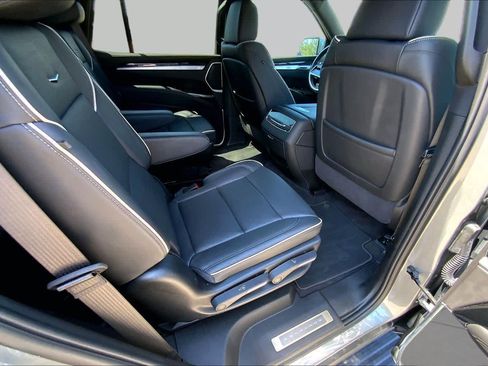 Used 2026 Cadillac Escalade Sport w/ Touring Package AWD/4WD image 20