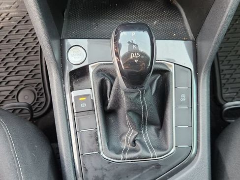 Used 2022 Volkswagen Tiguan S FWD image 19