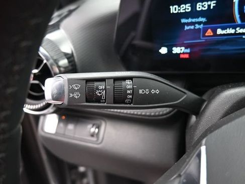 Used 2025 Chevrolet Equinox LT FWD image 26