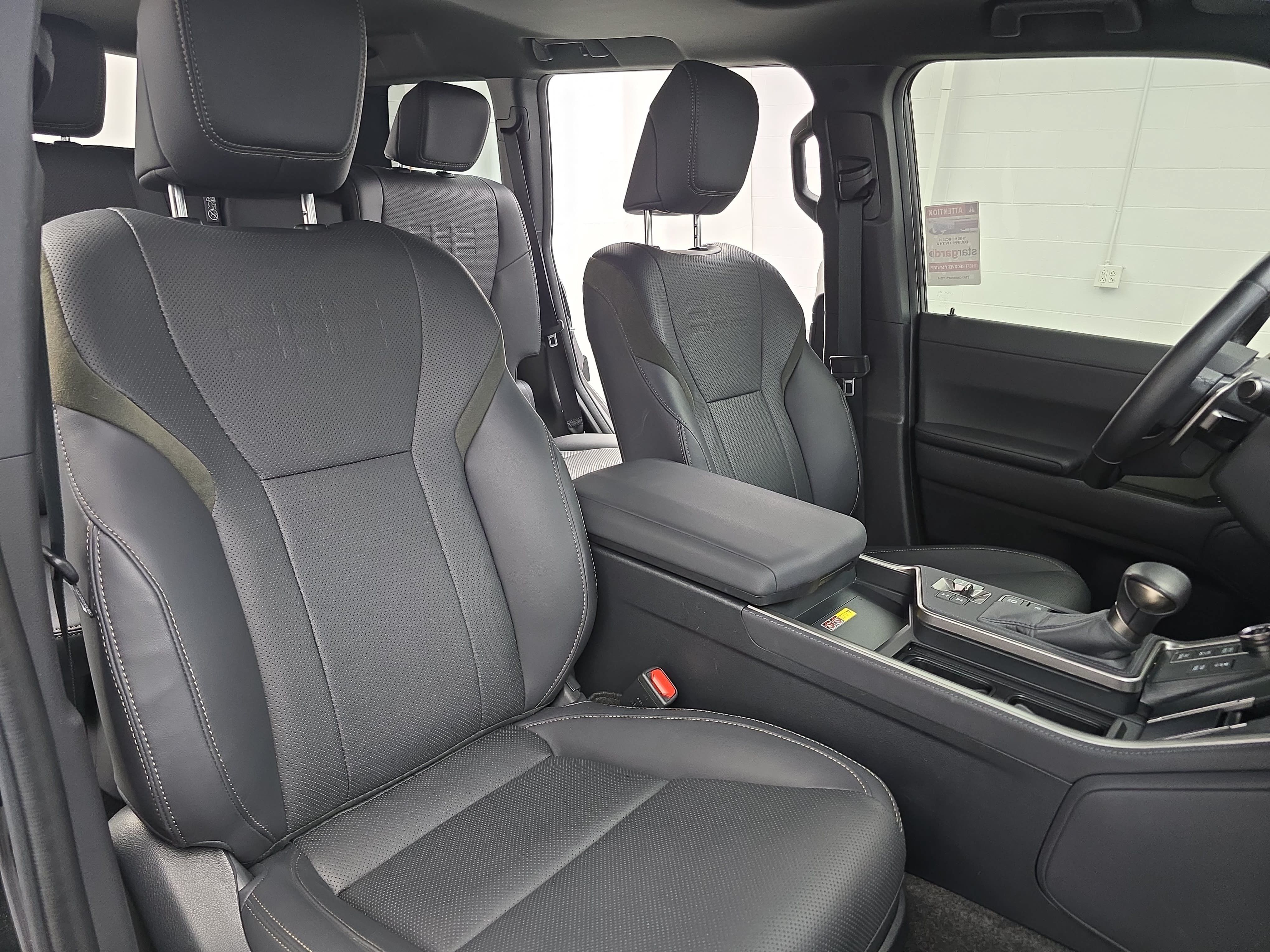 Used 2025 Lexus GX 550 AWD/4WD image 12