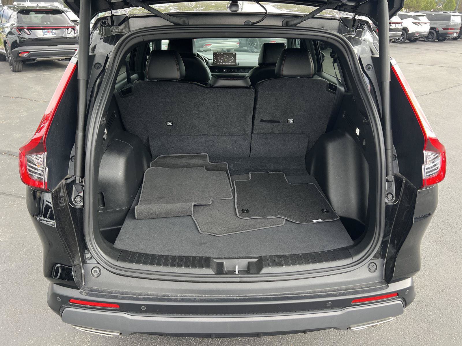 Used 2025 Honda CR-V Sport-L image 9