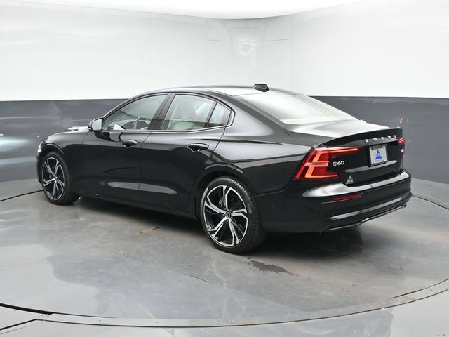 Used 2023 Volvo S60 B5 Ultimate w/ Protection Package Premier FWD image 8