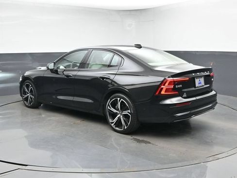 Used 2023 Volvo S60 B5 Ultimate w/ Protection Package Premier FWD image 8