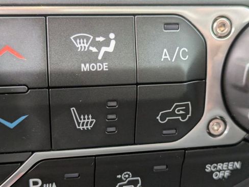 Used 2022 Jeep Gladiator Overland image 23