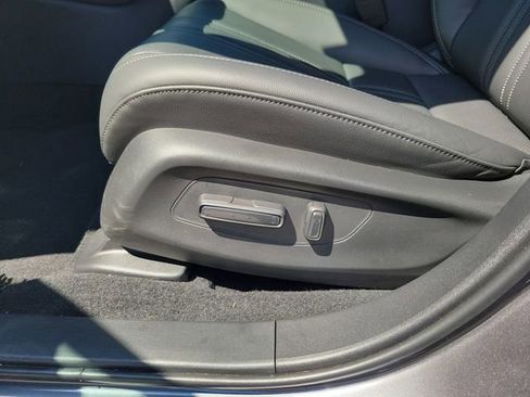 Certified 2026 Honda HR-V EX-L image 11