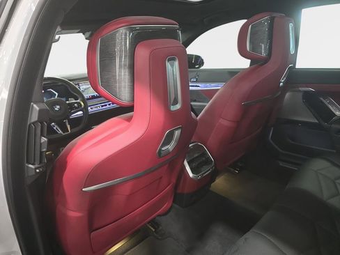 Certified 2023 BMW 740i RWD image 12