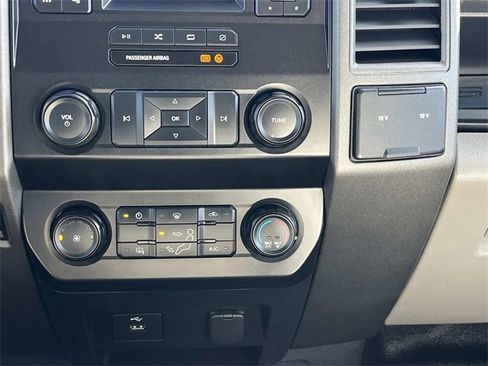 Used 2022 Ford F350 XL w/ Power Equipment Group image 17
