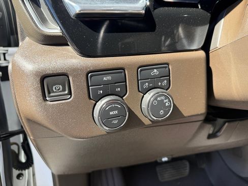 Certified 2023 Chevrolet Silverado 1500 LT AWD/4WD image 14