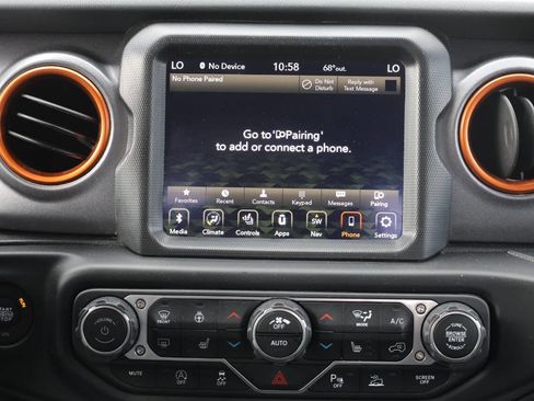 Used 2021 Jeep Gladiator Mojave image 19