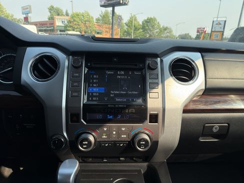 Used 2017 Toyota Tundra Limited AWD/4WD image 20