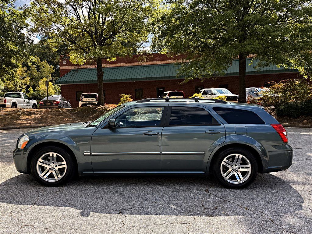 Used 2005 Dodge Magnum R/T w/ Convenience Group II RWD image 8