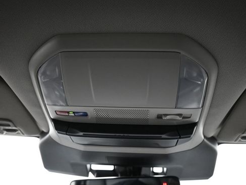 Used 2023 Subaru Ascent Limited image 18