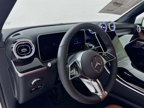 New 2026 Mercedes-Benz GLC 300 image 10