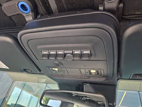 Used 2024 Ford Bronco Outer Banks AWD/4WD image 17