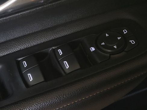 Used 2021 GMC Terrain SLT AWD/4WD image 26