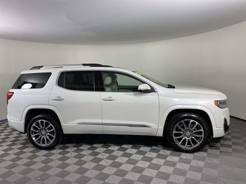 Used 2023 GMC Acadia Denali w/ Denali Ultimate Package AWD/4WD image 12