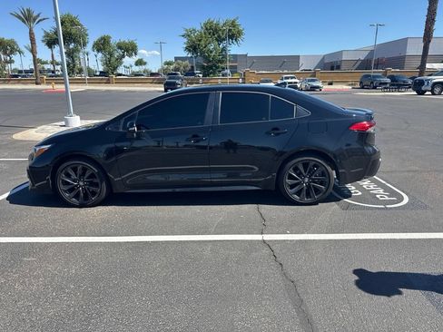 Used 2023 Toyota Corolla SE w/ Carpet Mat Package (TMS) FWD image 2