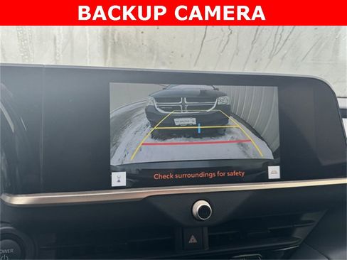 Used 2024 Toyota Crown XLE image 4