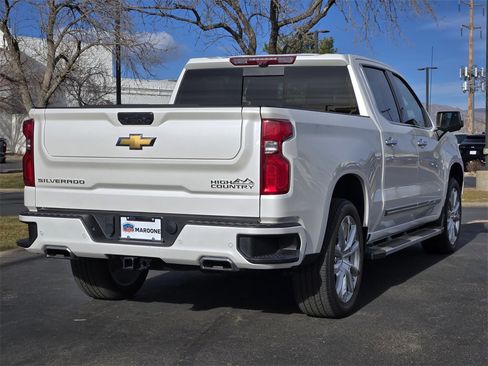 Used 2024 Chevrolet Silverado 1500 High Country w/ Technology Package image 4