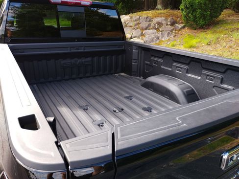 Used 2025 GMC Sierra 3500 Denali Ultimate image 6