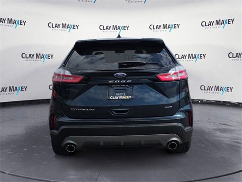 Used 2024 Ford Edge Titanium image 4