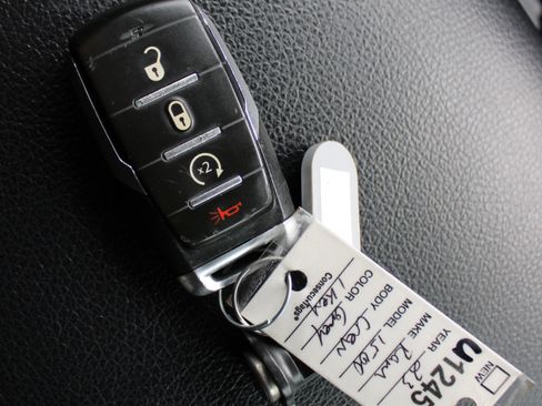 Used 2023 RAM 1500 Big Horn image 30