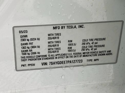 Used 2023 Tesla Model Y Long Range AWD/4WD image 13