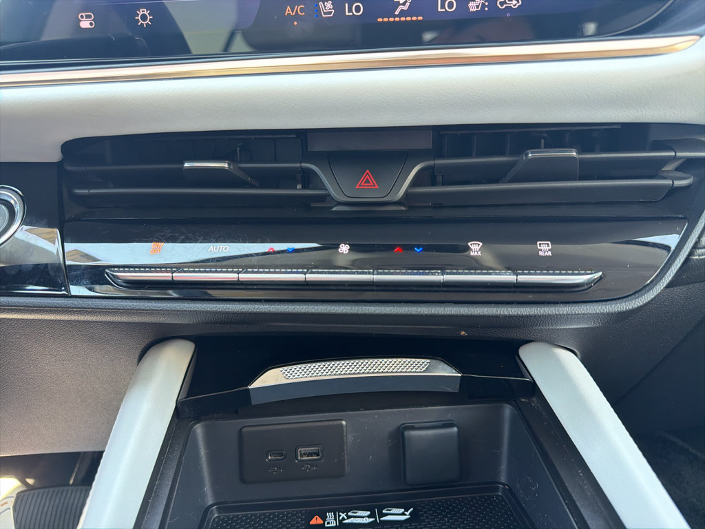 Used 2025 Buick Envision Avenir AWD/4WD image 33
