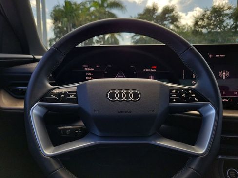 Certified 2025 Audi Q5 Premium w/ Convenience Package AWD/4WD image 8
