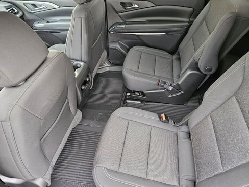 New 2026 Chevrolet Traverse LT FWD image 25