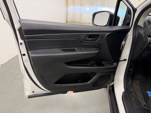 Used 2025 Honda Odyssey EX-L image 18