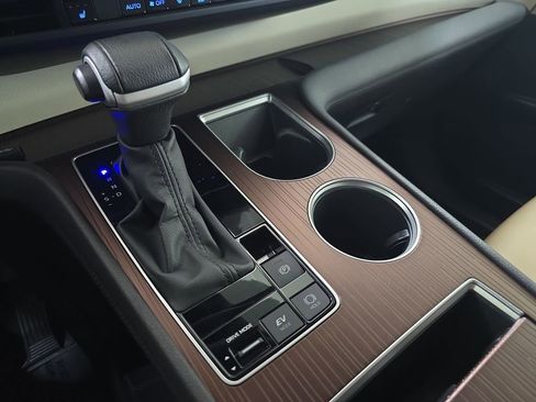 Used 2024 Toyota Sienna XLE image 26