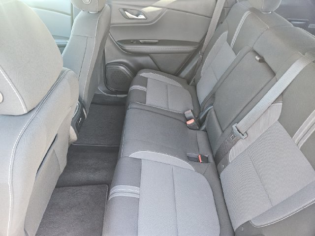 Used 2025 Chevrolet Blazer LT FWD image 29
