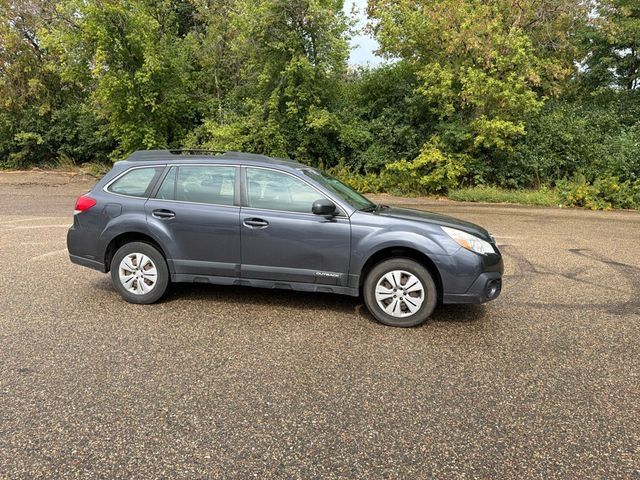 Used 2013 Subaru Outback 2.5i AWD/4WD image 17