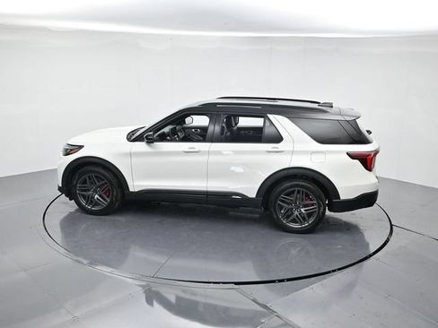 Used 2025 Ford Explorer ST w/ Sun And Sound Package AWD/4WD image 53