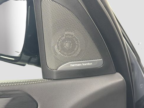 New 2026 BMW X5 M60i image 18