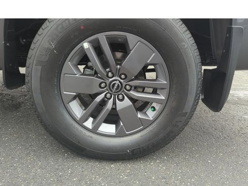 New 2025 Nissan Frontier SV image 9