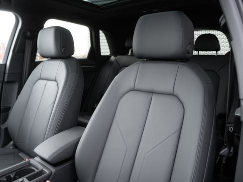 New 2025 Audi Q3 2.0T Premium image 22