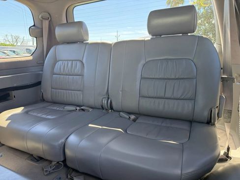 Used 2006 Lexus LX 470 4WD image 14