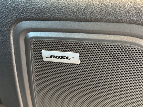 Used 2022 Porsche Macan AWD/4WD image 19