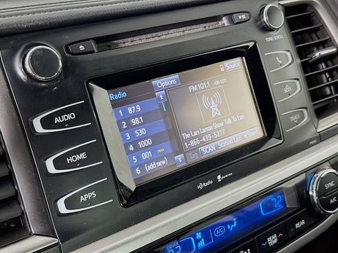 Used 2015 Toyota Highlander Plus image 14