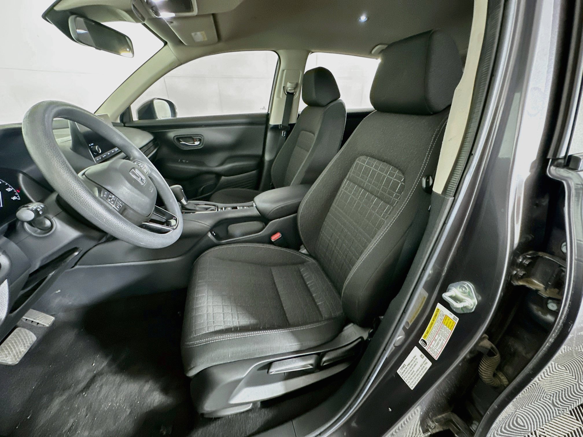 Used 2024 Honda HR-V LX image 13