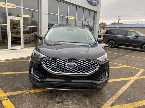 Used 2024 Ford Edge SEL w/ Convenience Package image 8